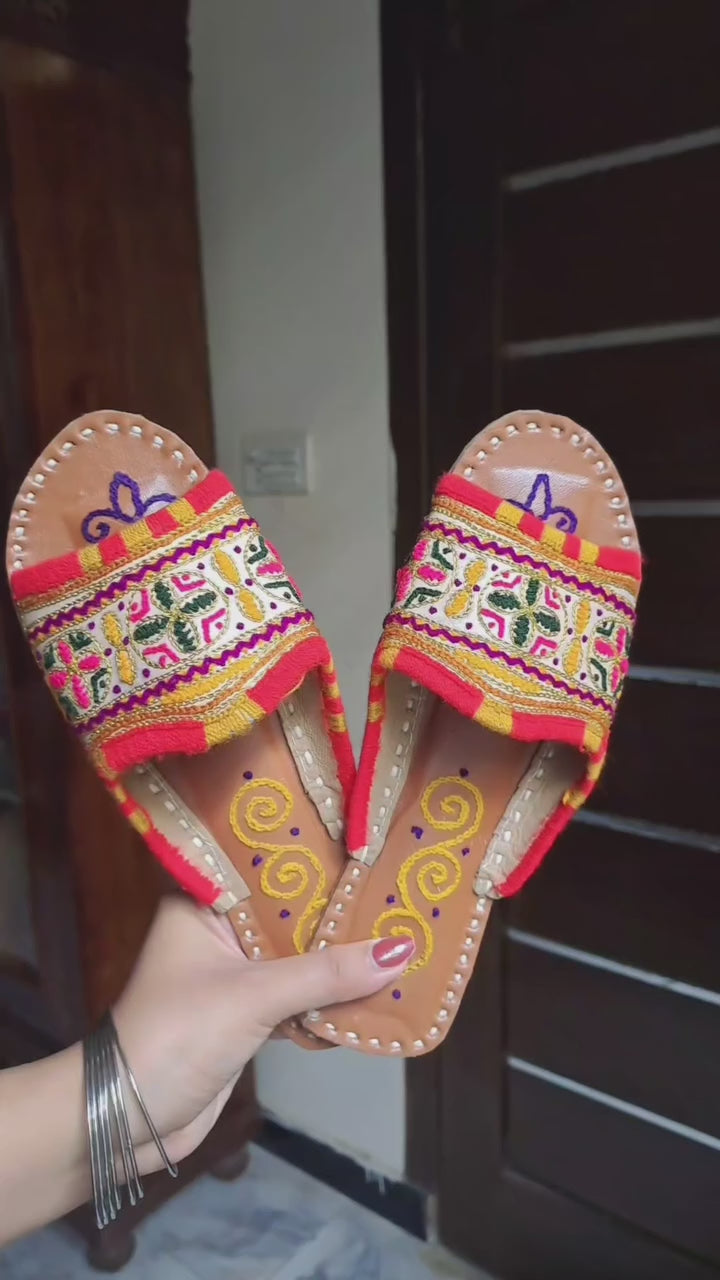 Load video: Handcrafted Kohlapuri Chappal